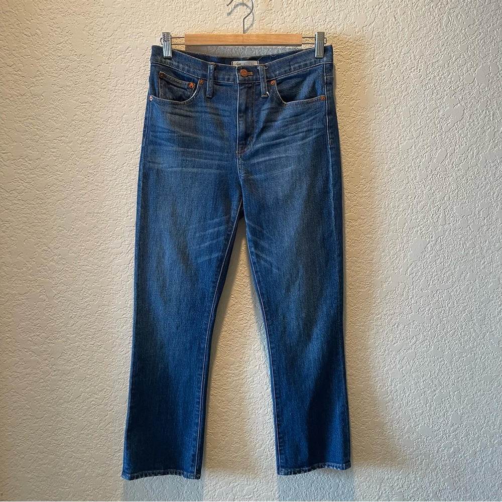 Madewell “10 in high riser Demi Bbot” blue stonewashed jeans, size 28